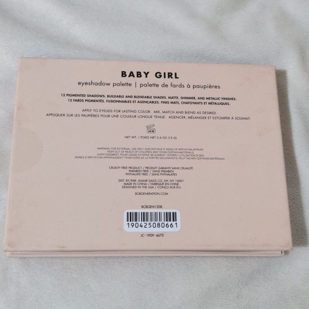 BCBGeneration Baby Girl Eyeshadow Palette, NEW in package, 12 pigmented Shadows - Picture 4 of 4
